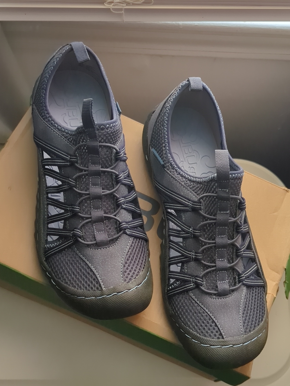 Water Shoes - Picture 6 of 16